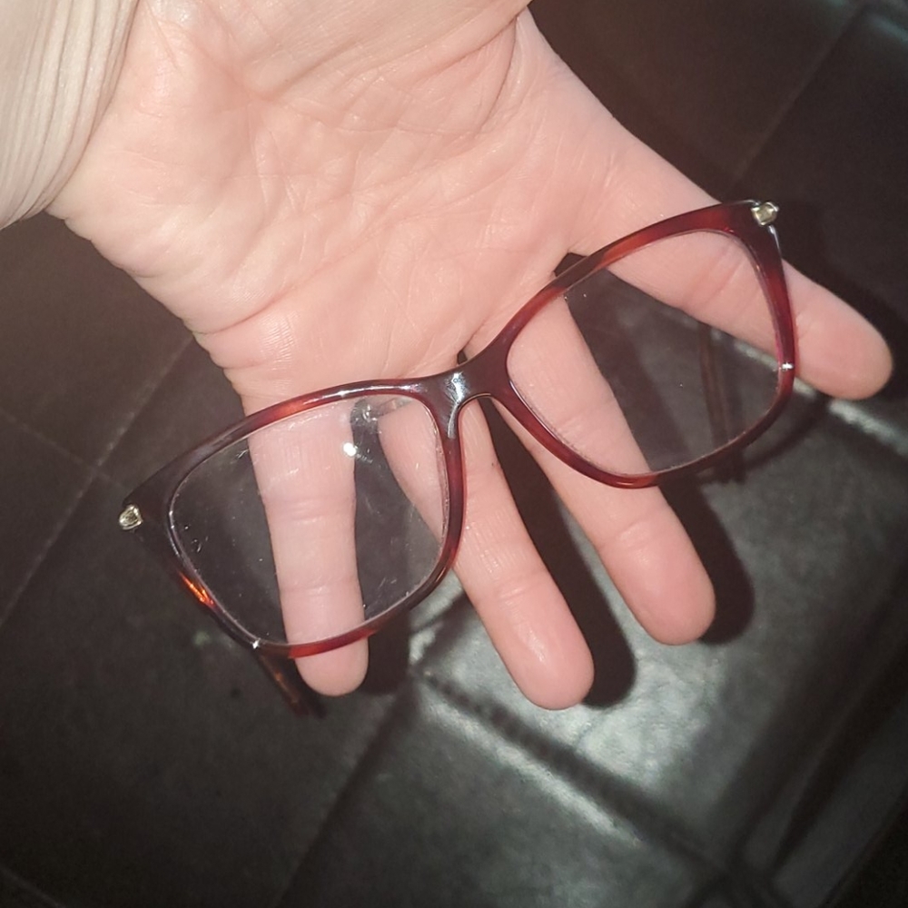 Chloe frames. - Picture 6 of 9